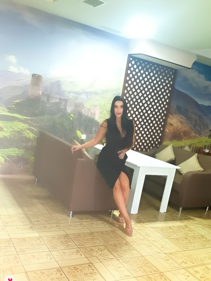 Инга привлекательная девушка из Арсеньева цена от 3000 руб