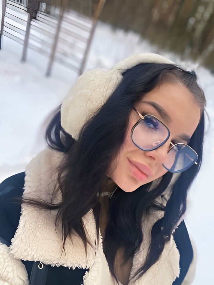 Рената привлекательная девушка из Арсеньева цена от 2500 руб