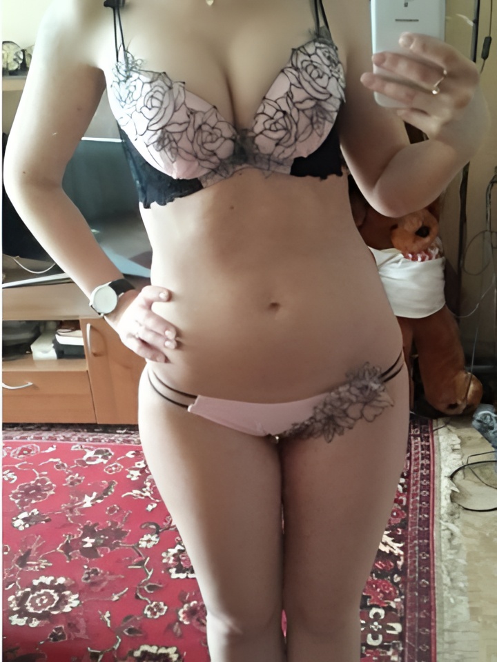 Софи привлекательная девушка из Арсеньева цена от 10000 руб