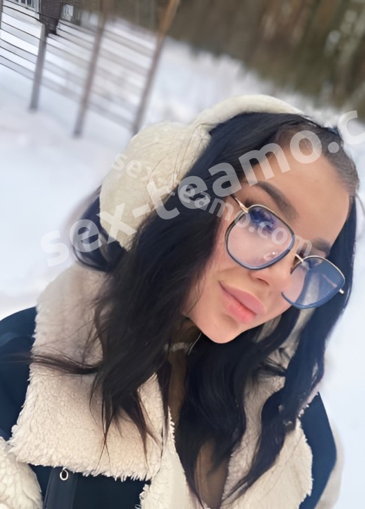 Рената привлекательная девушка из Арсеньева цена от 2500 руб